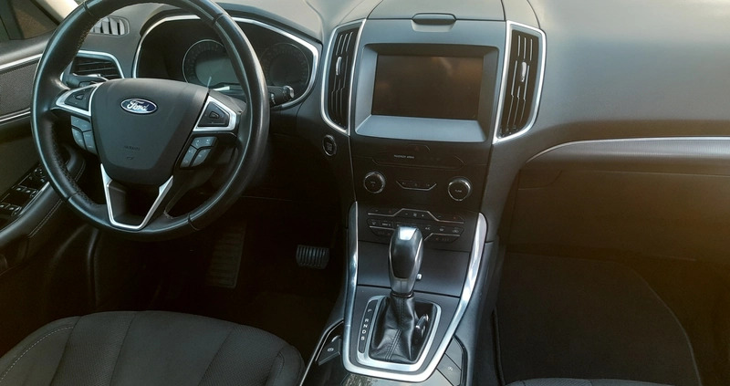 Ford S-Max cena 53900 przebieg: 198000, rok produkcji 2015 z Goleniów małe 352